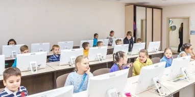 Компьютерные курсы KIBERone на Лихачёвском шоссе фотография 8
