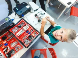 Секция робототехники для детей Лига Роботов 